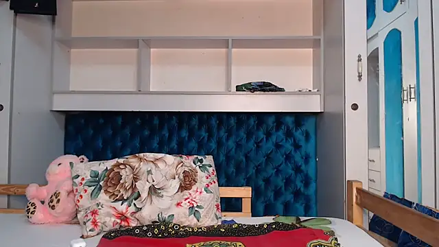 YoungDiva69 online show from March 1, 2026, 9:26 pm