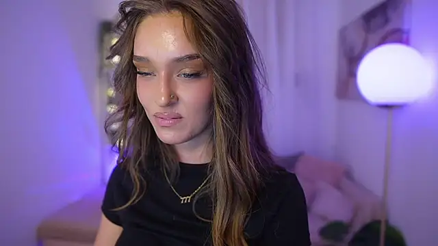 Snapshot of Clara_Nia chatting on November 30, 2025, 8:20 pm Clara Nia online show from November 30, 2025, 8:20 pm