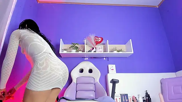 Rossi Mariana online show from April 10, 2026, 12:45 pm