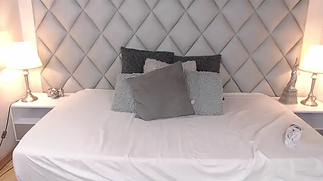 LalyCastro online show from February 16, 2025, 7:16 pm