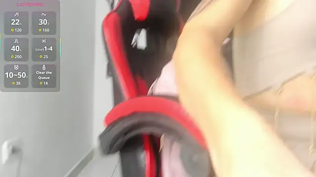 Snapshot of Nicol_TransGirl chatting on December 4, 2025, 4:33 am Nicol TransGirl online show from December 4, 2025, 4:33 am