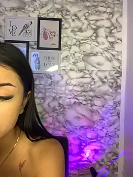 Miss karol online show from November 22, 2025, 6:40 pm