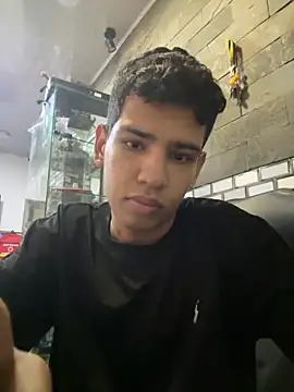 Snapshot of Santiago-Thompson chatting on October 11, 2025, 10:22 pm Santiago-Thompson online show from October 11, 2025, 10:22 pm