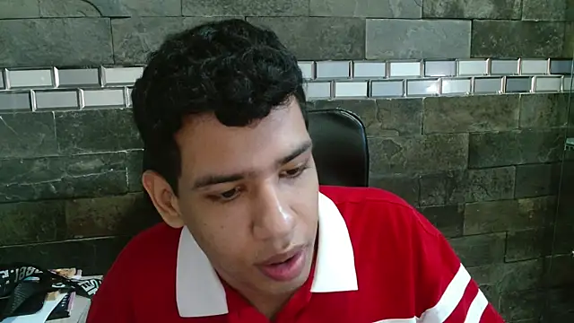 Snapshot of Santiago-Thompson chatting on October 16, 2025, 9:34 pm Santiago-Thompson online show from October 16, 2025, 9:34 pm