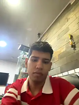 Snapshot of Santiago-Thompson chatting on October 13, 2025, 7:26 pm Santiago-Thompson online show from October 13, 2025, 7:26 pm