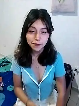 Snapshot of LiLy_kIndly chatting on February 16, 2025, 11:39 pm LiLy kIndly online show from February 16, 2025, 11:39 pm