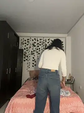 Snapshot of LiLy_kIndly chatting on November 7, 2025, 8:46 pm LiLy kIndly online show from November 7, 2025, 8:46 pm