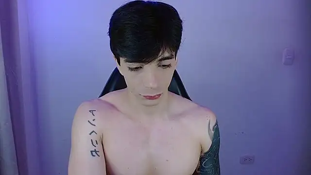 H3ll B0I online show from April 11, 2026, 6:10 am