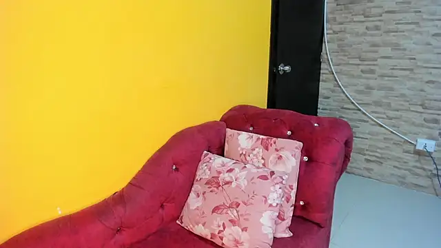 AlexxaSmall online show from September 12, 2025, 2:23 am