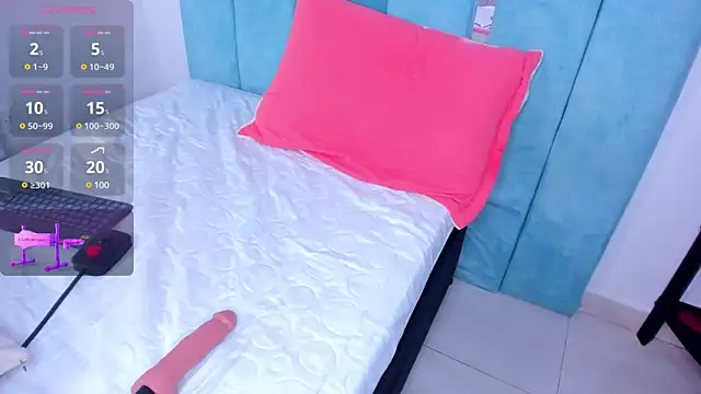 AlexxaSmall online show from March 11, 2025, 2:51 pm