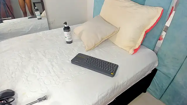 AlexxaSmall online show from March 10, 2025, 11:45 am