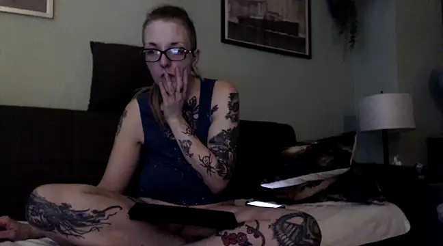 Astrid-Gilbert online show from March 2, 2025, 10:23 pm