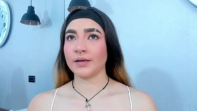 Snapshot of Shanntal_ chatting on October 19, 2025, 7:16 pm Shanntal online show from October 19, 2025, 7:16 pm