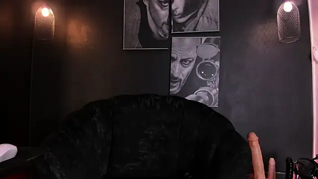 Snapshot of SadieManson_ chatting on January 16, 2026, 1:37 pm SadieManson online show from January 16, 2026, 1:37 pm