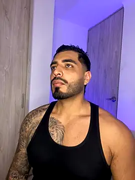 LeandroRusso online show from November 8, 2025, 2:15 am