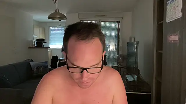 Snapshot of Funnyjul31 chatting on September 14, 2025, 1:44 pm Funnyjul31 online show from September 14, 2025, 1:44 pm