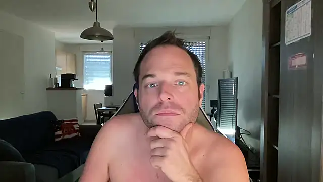 Snapshot of Funnyjul31 chatting on March 2, 2025, 12:58 pm Funnyjul31 online show from March 2, 2025, 12:58 pm