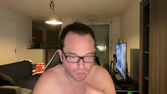 Snapshot of Funnyjul31 chatting on February 20, 2025, 6:57 pm Funnyjul31 online show from February 20, 2025, 6:57 pm