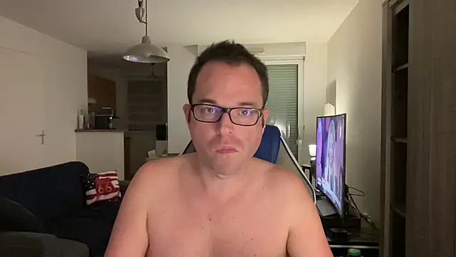 Snapshot of Funnyjul31 chatting on February 18, 2025, 6:26 pm Funnyjul31 online show from February 18, 2025, 6:26 pm