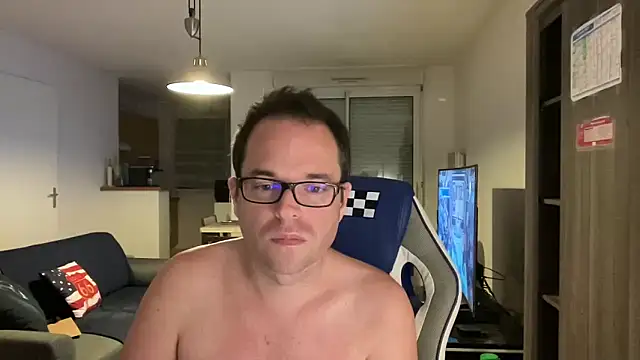 Snapshot of Funnyjul31 chatting on March 6, 2025, 6:48 pm Funnyjul31 online show from March 6, 2025, 6:48 pm