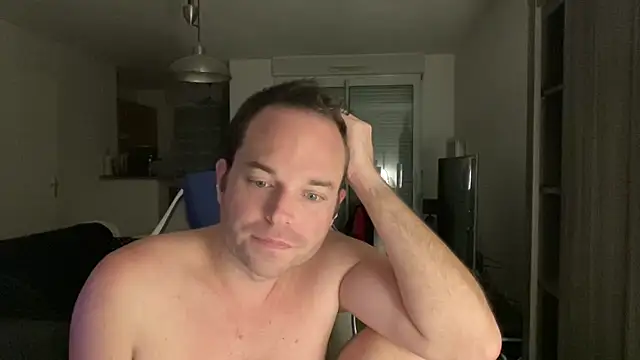 Snapshot of Funnyjul31 chatting on February 23, 2025, 9:05 pm Funnyjul31 online show from February 23, 2025, 9:05 pm