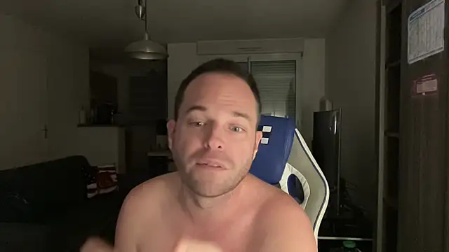 Snapshot of Funnyjul31 chatting on March 9, 2025, 9:25 pm Funnyjul31 online show from March 9, 2025, 9:25 pm