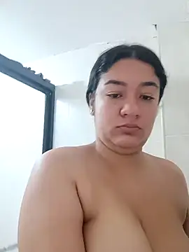 Snapshot of kelmont chatting on October 17, 2025, 11:34 am kelmont online show from October 17, 2025, 11:34 am