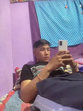 Snapshot of EduardoEspinoza12 chatting on January 28, 2025, 5:32 am EduardoEspinoza12 online show from January 28, 2025, 5:32 am