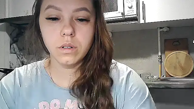 Snapshot of Misssweet_s chatting on December 3, 2025, 5:08 am Misssweet s online show from December 3, 2025, 5:08 am