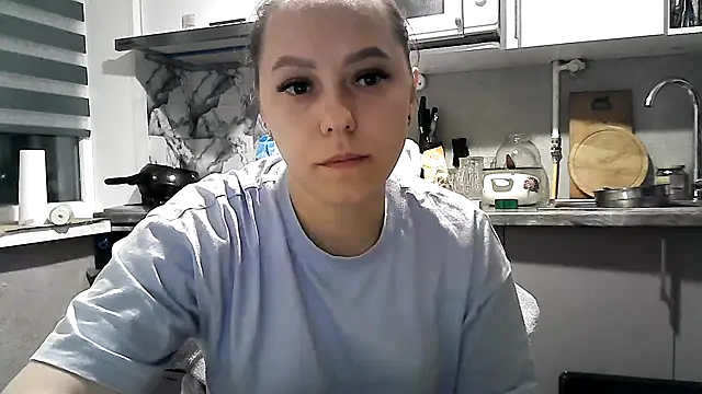 Snapshot of Misssweet_s chatting on October 27, 2025, 7:59 pm Misssweet s online show from October 27, 2025, 7:59 pm