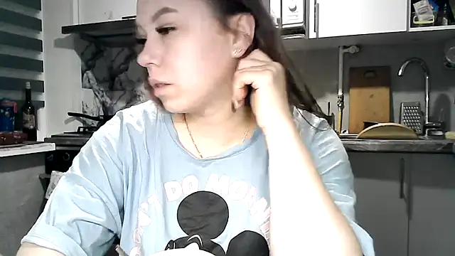 Snapshot of Misssweet_s chatting on December 2, 2025, 4:47 am Misssweet s online show from December 2, 2025, 4:47 am