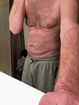 Snapshot of vincent1522 chatting on February 14, 2025, 6:56 am vincent1522 online show from February 14, 2025, 6:56 am