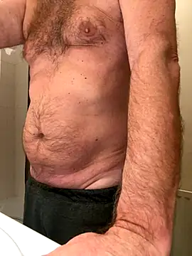 vincent1522 online show from November 19, 2025, 6:35 am