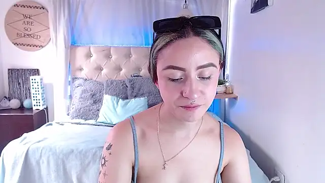 melodygirl   online show from March 8, 2025, 8:25 pm