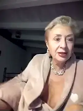 divinaerotica online show from November 1, 2025, 8:57 pm