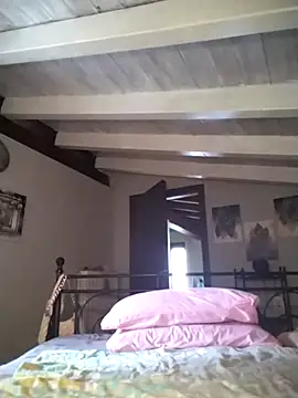 divinaerotica online show from April 14, 2026, 4:01 pm