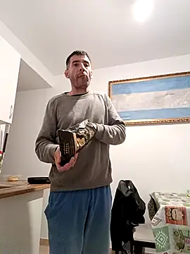 Snapshot of juanignacioargentino chatting on February 9, 2025, 10:32 pm juanignacioargentino online show from February 9, 2025, 10:32 pm