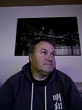 Snapshot of Pourleplasirs chatting on December 20, 2025, 11:29 pm Pourleplasirs online show from December 20, 2025, 11:29 pm
