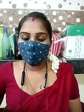 Snapshot of Tamil_roja17 chatting on November 16, 2025, 11:04 am Tamil roja17 online show from November 16, 2025, 11:04 am