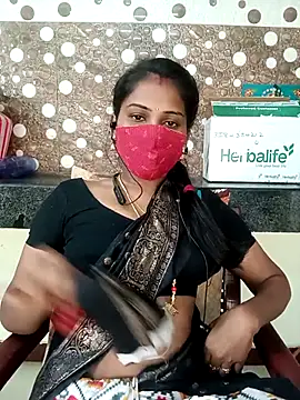 Snapshot of Tamil_roja17 chatting on November 19, 2025, 2:22 am Tamil roja17 online show from November 19, 2025, 2:22 am