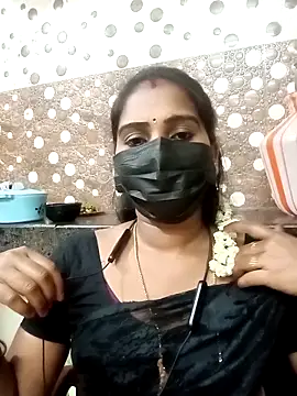 Snapshot of Tamil_roja17 chatting on November 9, 2025, 5:39 pm Tamil roja17 online show from November 9, 2025, 5:39 pm