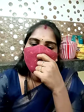 Snapshot of Tamil_roja17 chatting on November 7, 2025, 4:00 pm Tamil roja17 online show from November 7, 2025, 4:00 pm