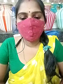 Snapshot of Tamil_roja17 chatting on November 3, 2025, 1:58 pm Tamil roja17 online show from November 3, 2025, 1:58 pm