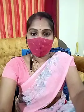 Snapshot of Tamil_roja17 chatting on November 6, 2025, 9:24 am Tamil roja17 online show from November 6, 2025, 9:24 am