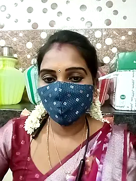 Snapshot of Tamil_roja17 chatting on November 15, 2025, 5:17 pm Tamil roja17 online show from November 15, 2025, 5:17 pm