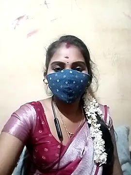 Snapshot of Tamil_roja17 chatting on December 5, 2025, 7:12 pm Tamil roja17 online show from December 5, 2025, 7:12 pm