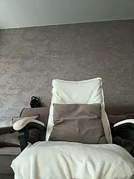 LillySquirtShot online show from July 2, 2026, 11:22 pm