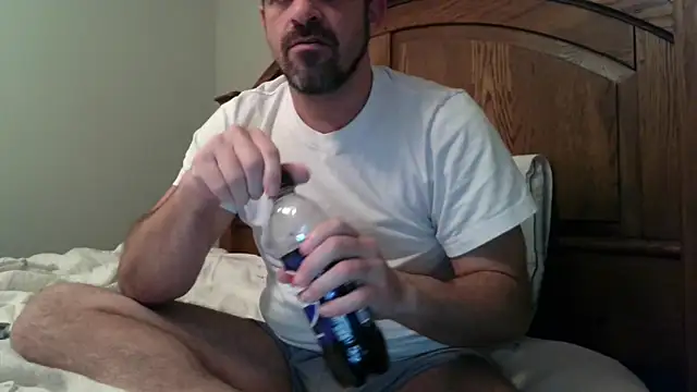 Troyt87 online show from December 16, 2025, 6:17 am