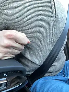 Snapshot of bullyboyy chatting on March 18, 2025, 4:28 pm bullyboyy online show from March 18, 2025, 4:28 pm