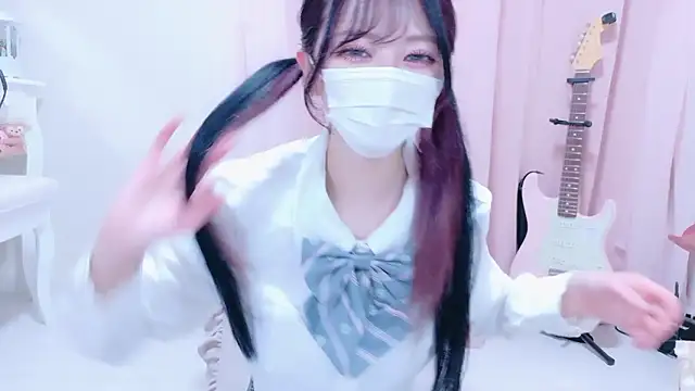 Snapshot of Megu-mimi chatting on October 26, 2025, 4:51 pm Megu-mimi online show from October 26, 2025, 4:51 pm